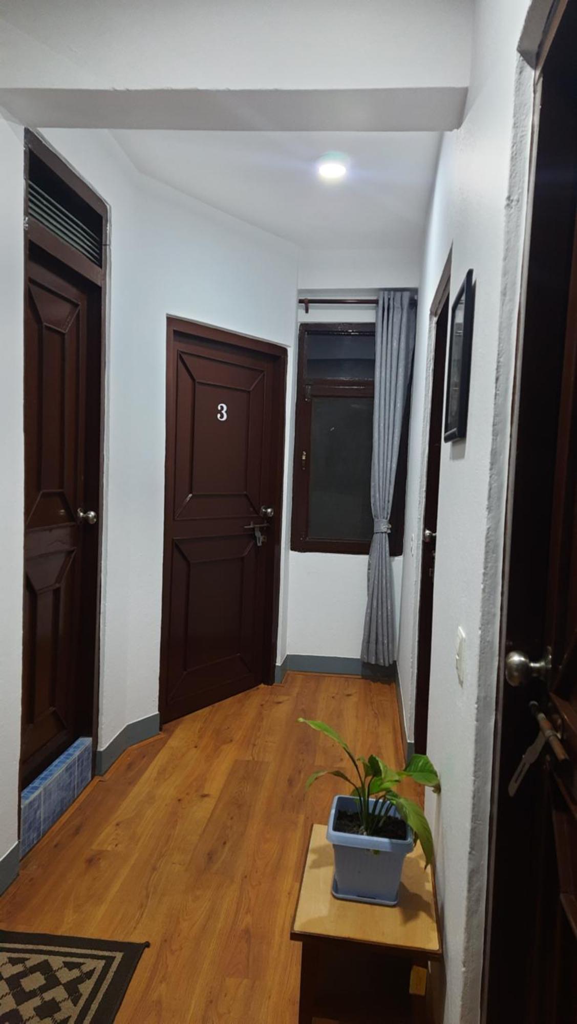 Abhi B & B Kathmandu Esterno foto
